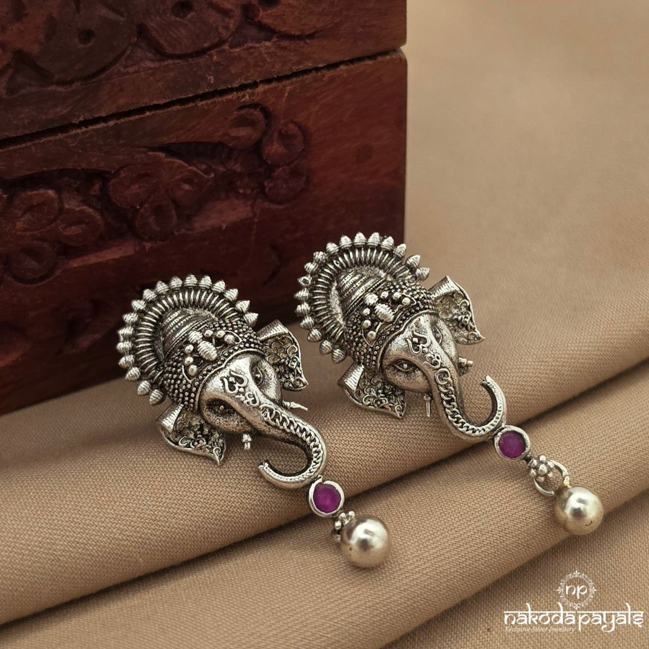 Ganesha Studs (S4104)