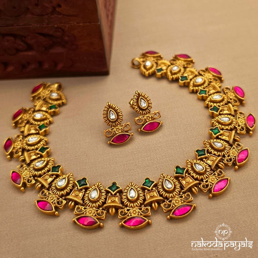 Gorgeous Neckpiece Wuth Earrings (Gn10326)