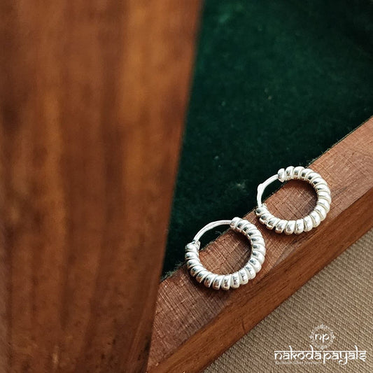 Cute Little Ball Bali Earrings (St3618)