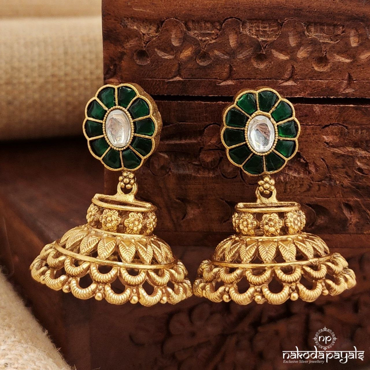 Traditional Green Floral Kundan Jhumka (Ge9675)