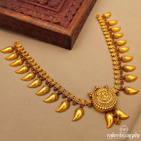 Traditional Leafy Neckpiece (Gn10470)