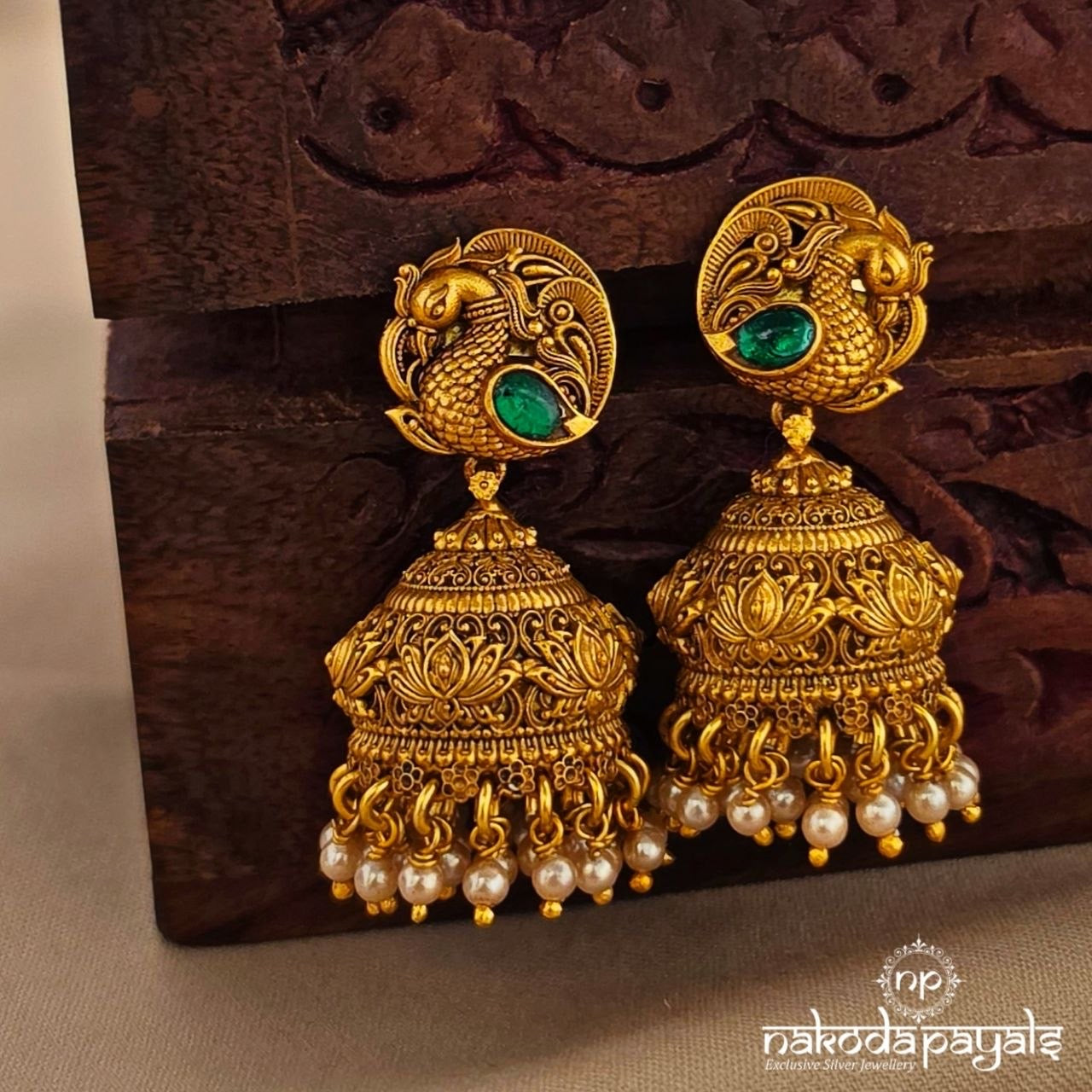 Pretty Peacock Green Jhumka (Ge11352)