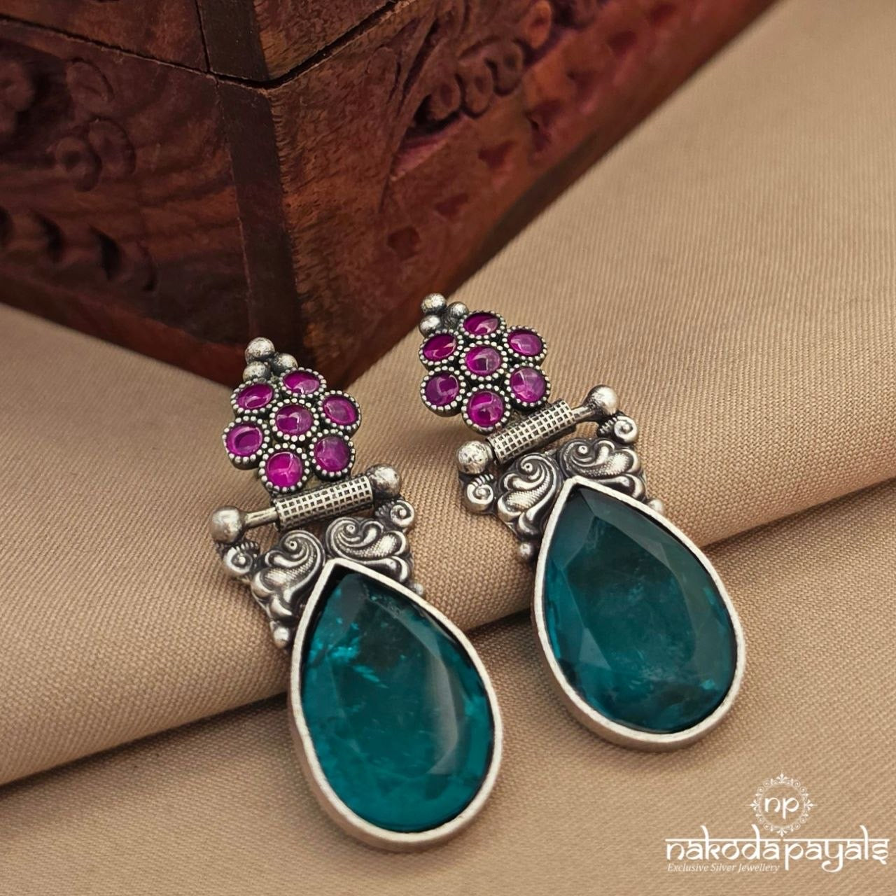 Emerald Drop Earrings (C4160)