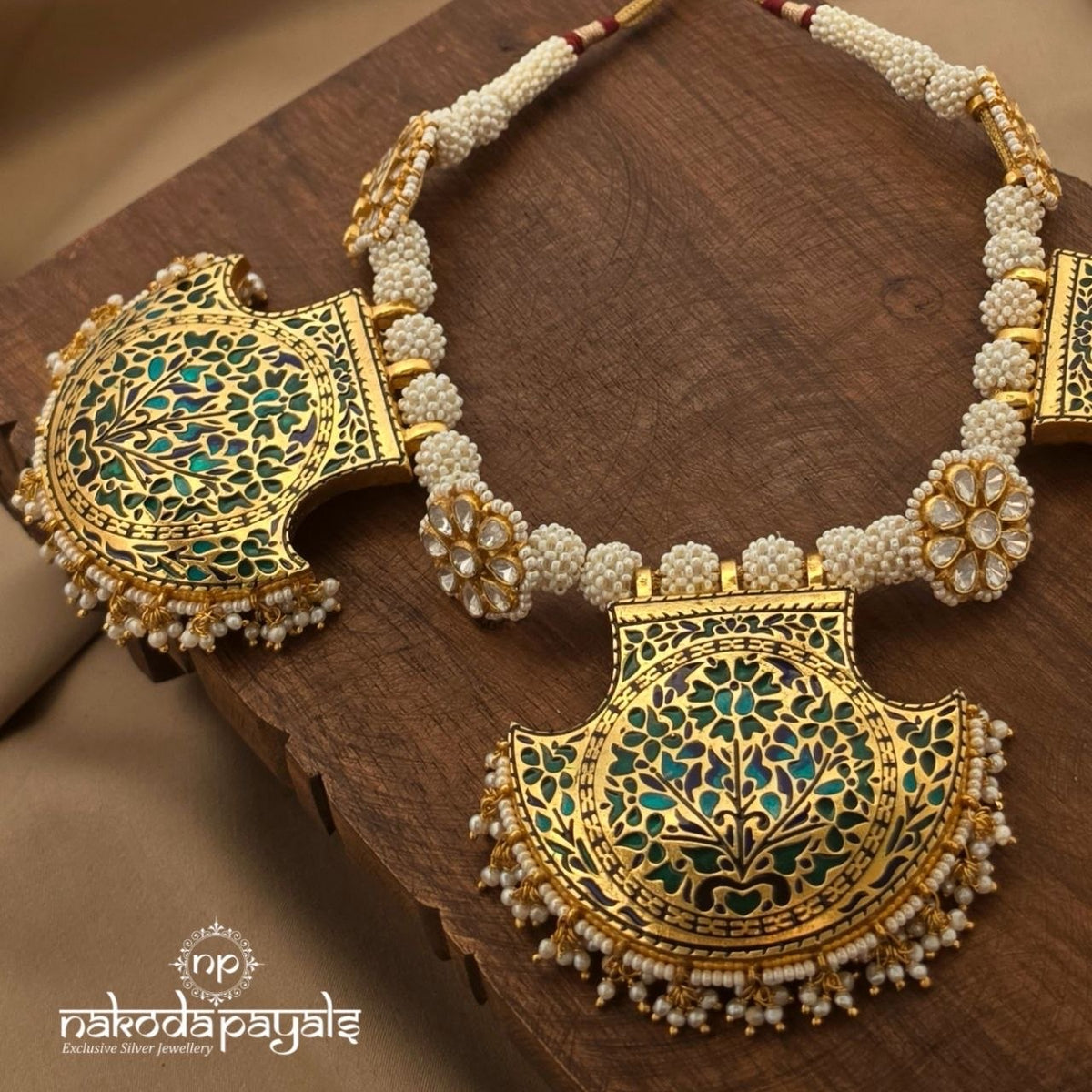 Stunning Reversible Shrinathji Meenakari Neckpiece With Earrings (Gn11013)
