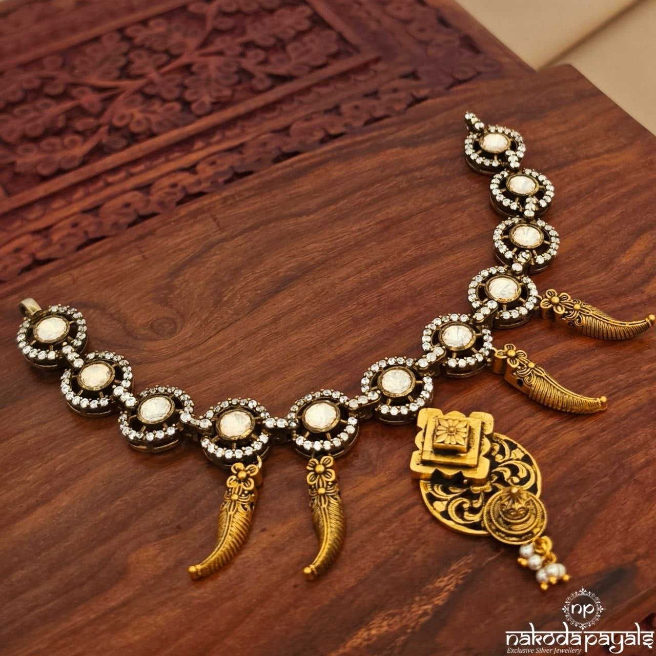 Leaf Drops Moissanite Neckpiece (Gn10491)