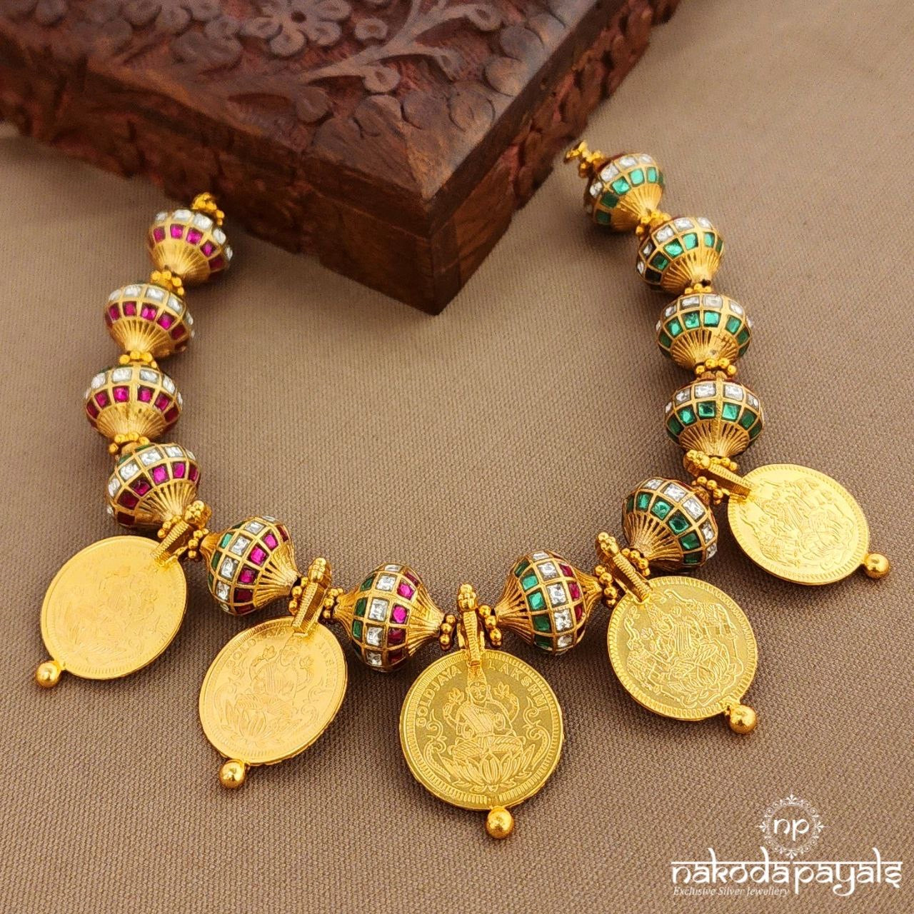 Red Green Kundan Coined Neckpiece (Gn9733)