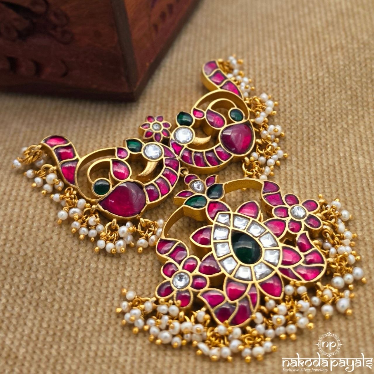 Floral Pearl Drops Kundan Pendant (Gp2445)