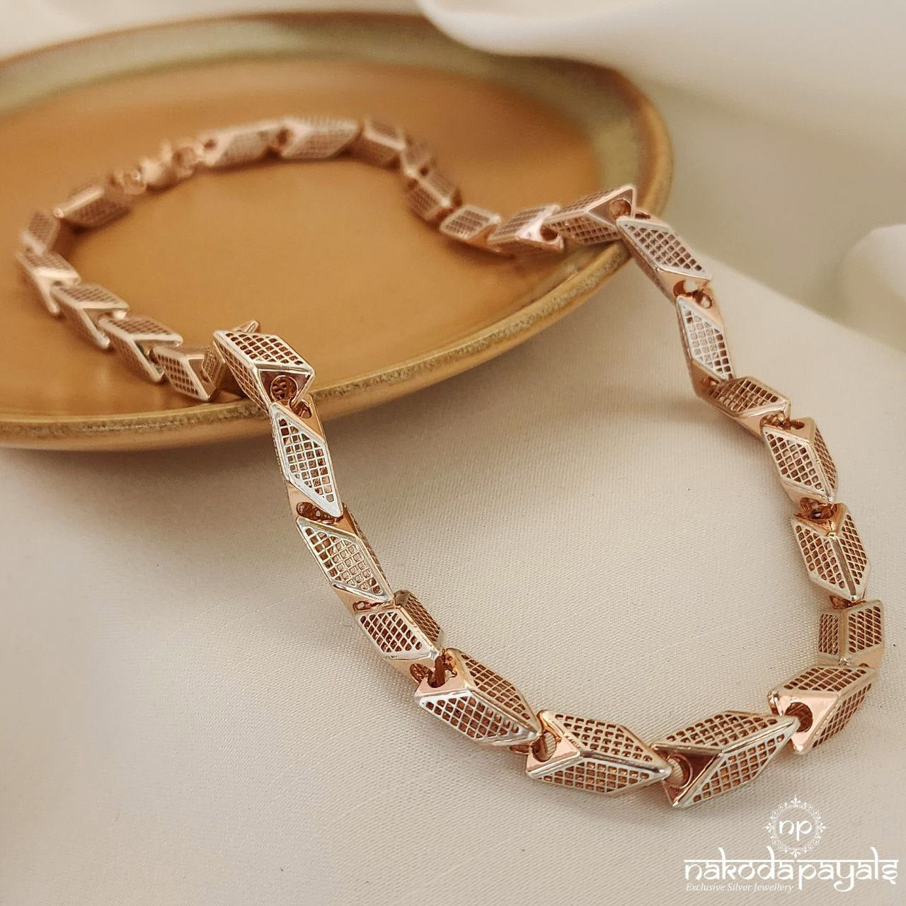 Royal Rose Gold Men’s Neckchain (Mc0870)