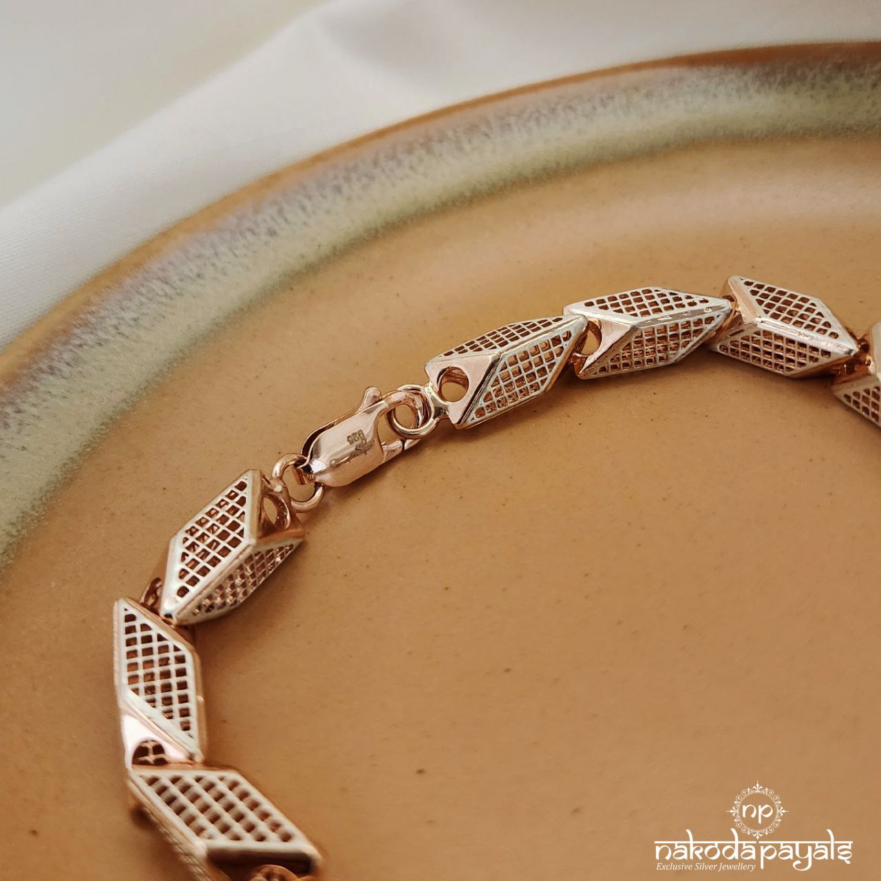 Royal Rose Gold Men’s Neckchain (Mc0870)