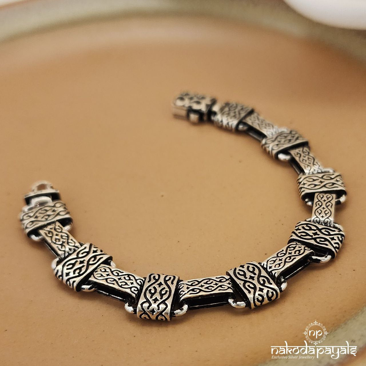 Belted Command Men’s Bracelet (Mc0878)