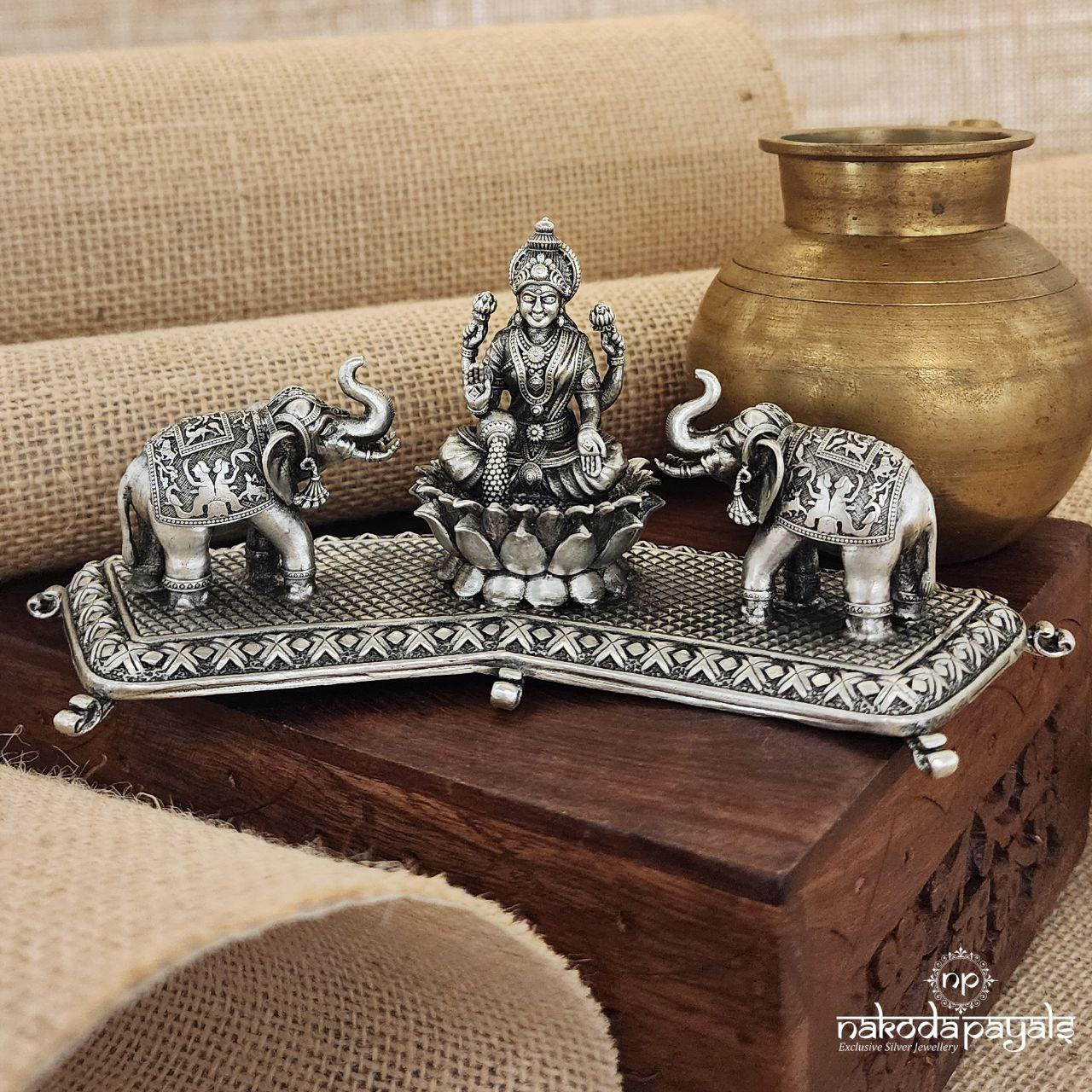 Gaja Lakshmi Idol (Aa1341)