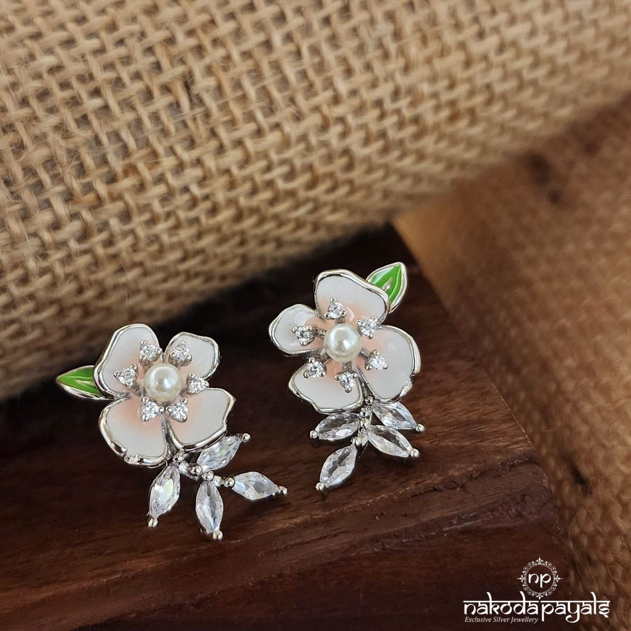 Pastel Petal Studs (St5011)
