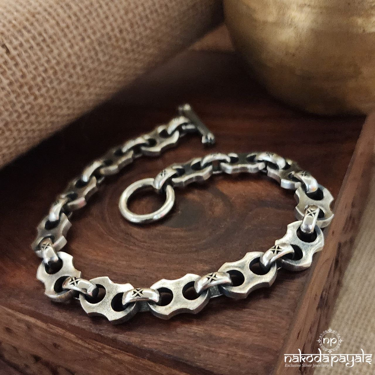 Urbandrip Linked Men’s Bracelet (Mc0887)