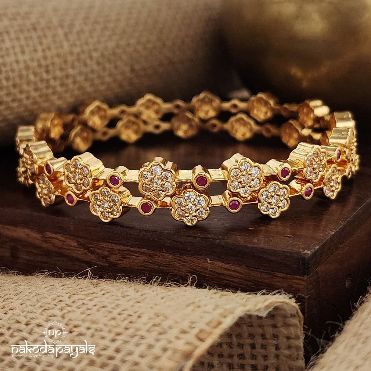 Twinkling Pink Bangles Pair (Gk2960)