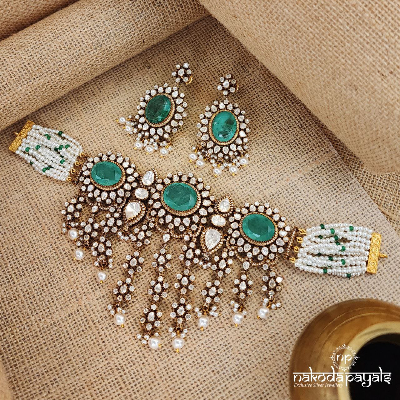 Royal Green Head Turner Moissanite Choker With Earrings (Gn8443)