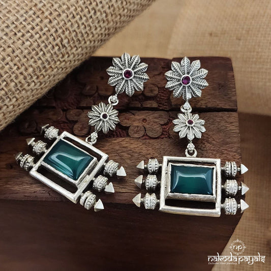 Graceful Floral Green Earrings (C3112)