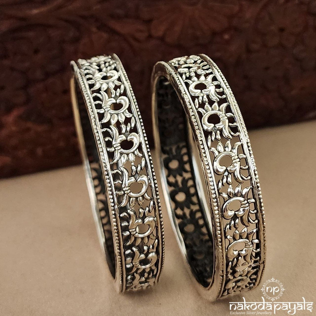 Trendy Bangle Pair 2.4 (K4672)