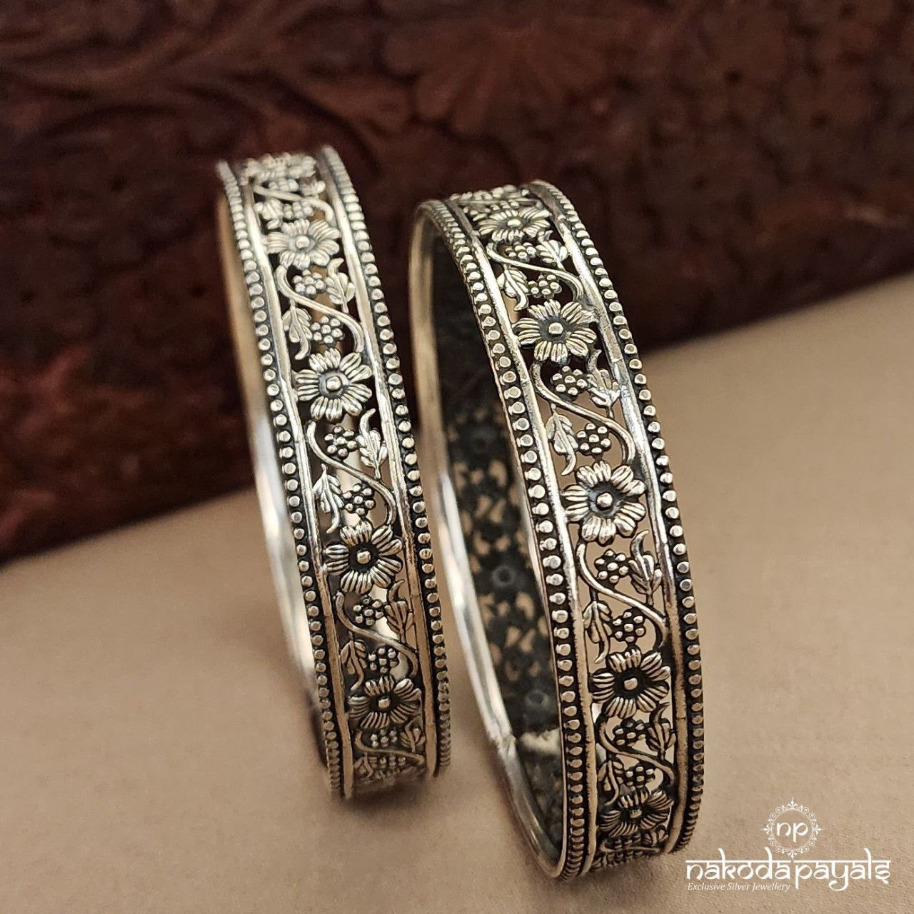 Floral Carved Bangle Pair (K4669)