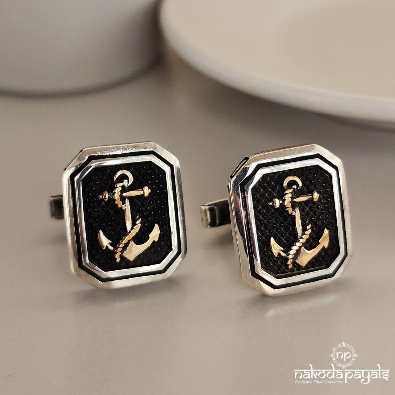 Classic black Anchor Cufflinks (CF0214)