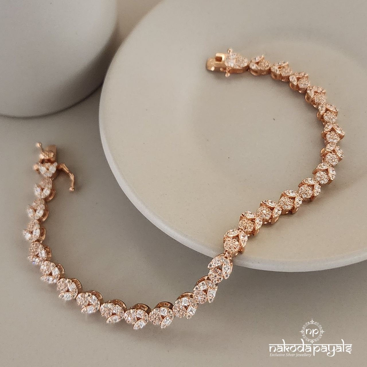 Blooming Flower Rosegold Bracelet (Br1622)