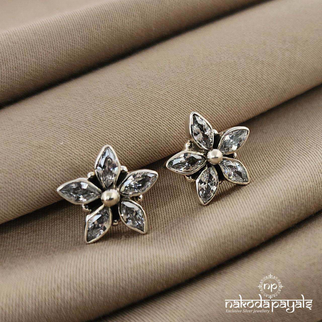 Floral Studs (S4773) Variants Listed
