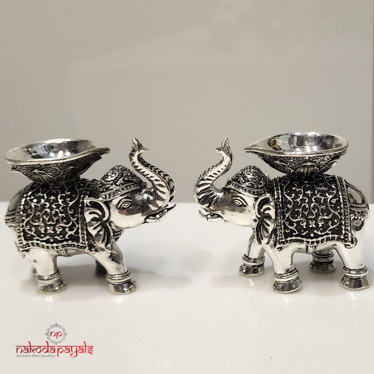 Elephant Deepam Pair (Aa0367)