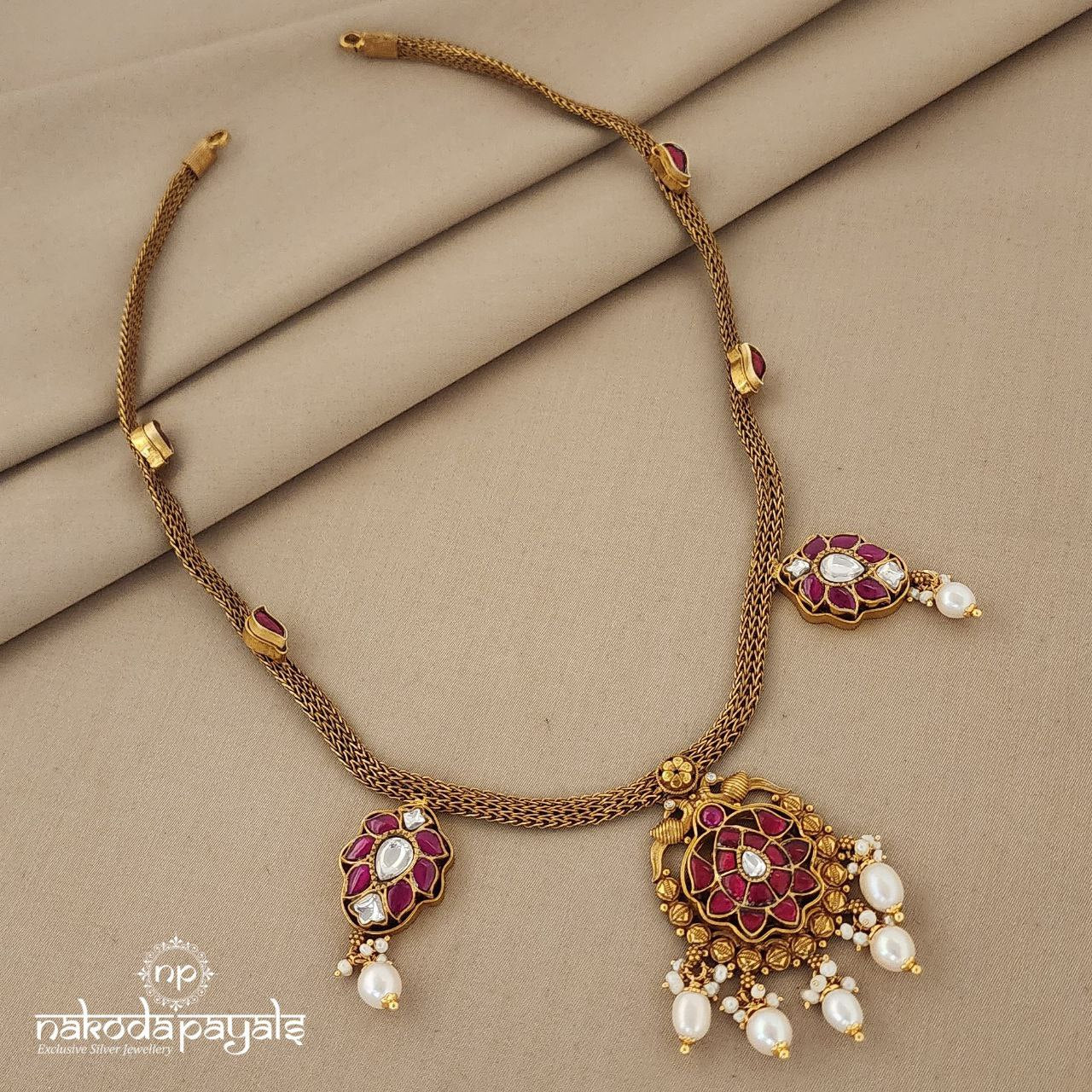 Tri Pendant Kundan Neckpiece (GN6224)