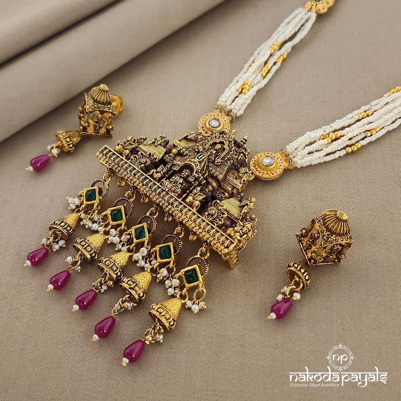 Lakshmi Neckpiece with Earrings ( GN6239)
