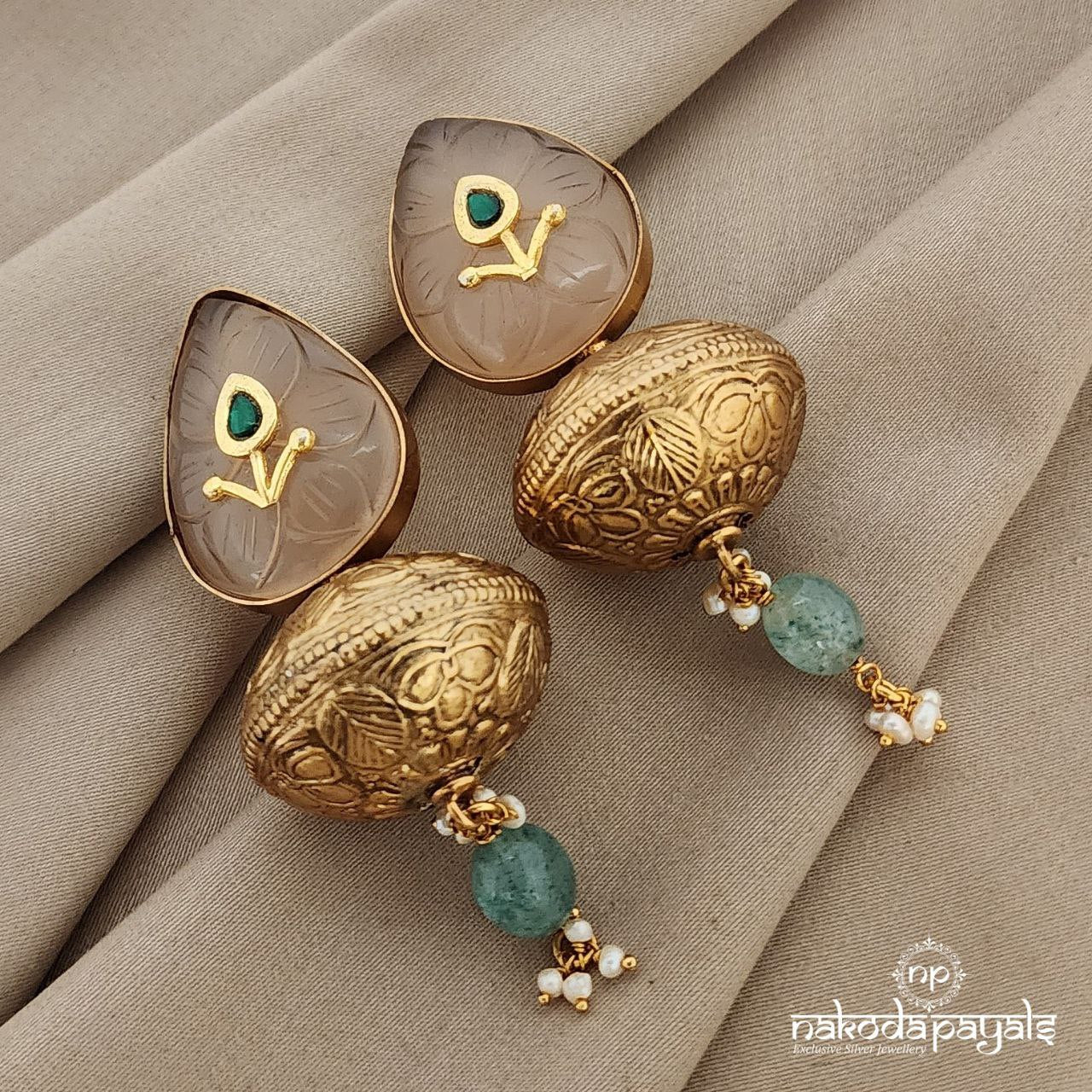 Arousing Kundan Jhumka (GE6347)