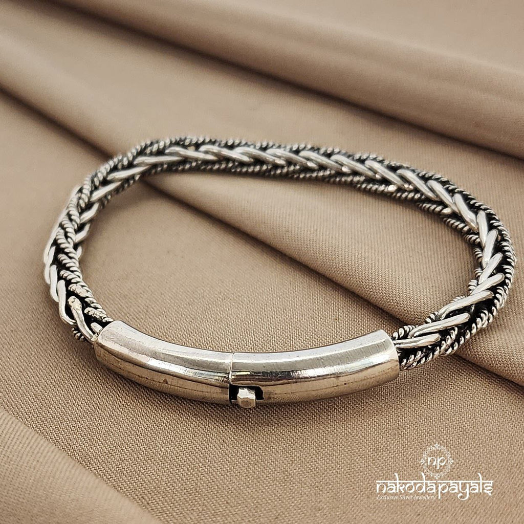 Spunky Chained Bracelet (Mc0772)