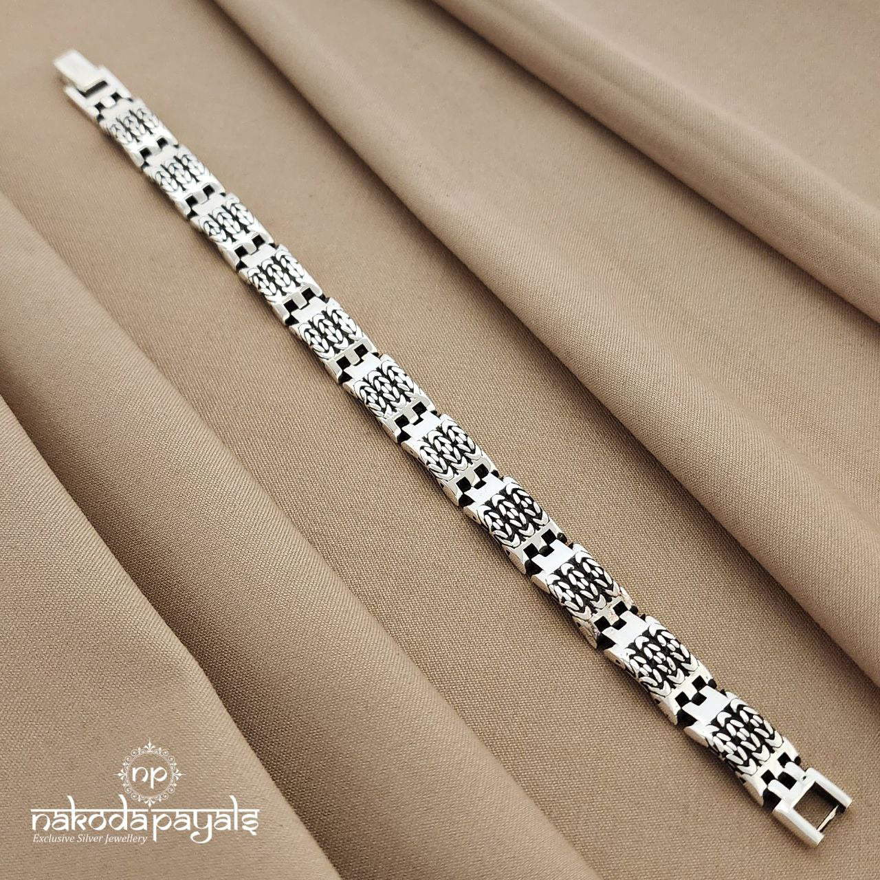 Eleven Links Bracelet (Mc0775)