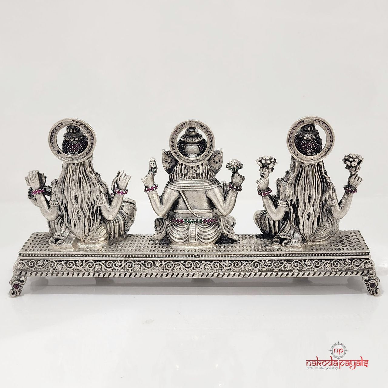 Bhava: Trio Leg Down Idol(Aa0583)