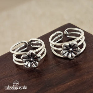 Oxidised Floral Toerings Pair (T2843)