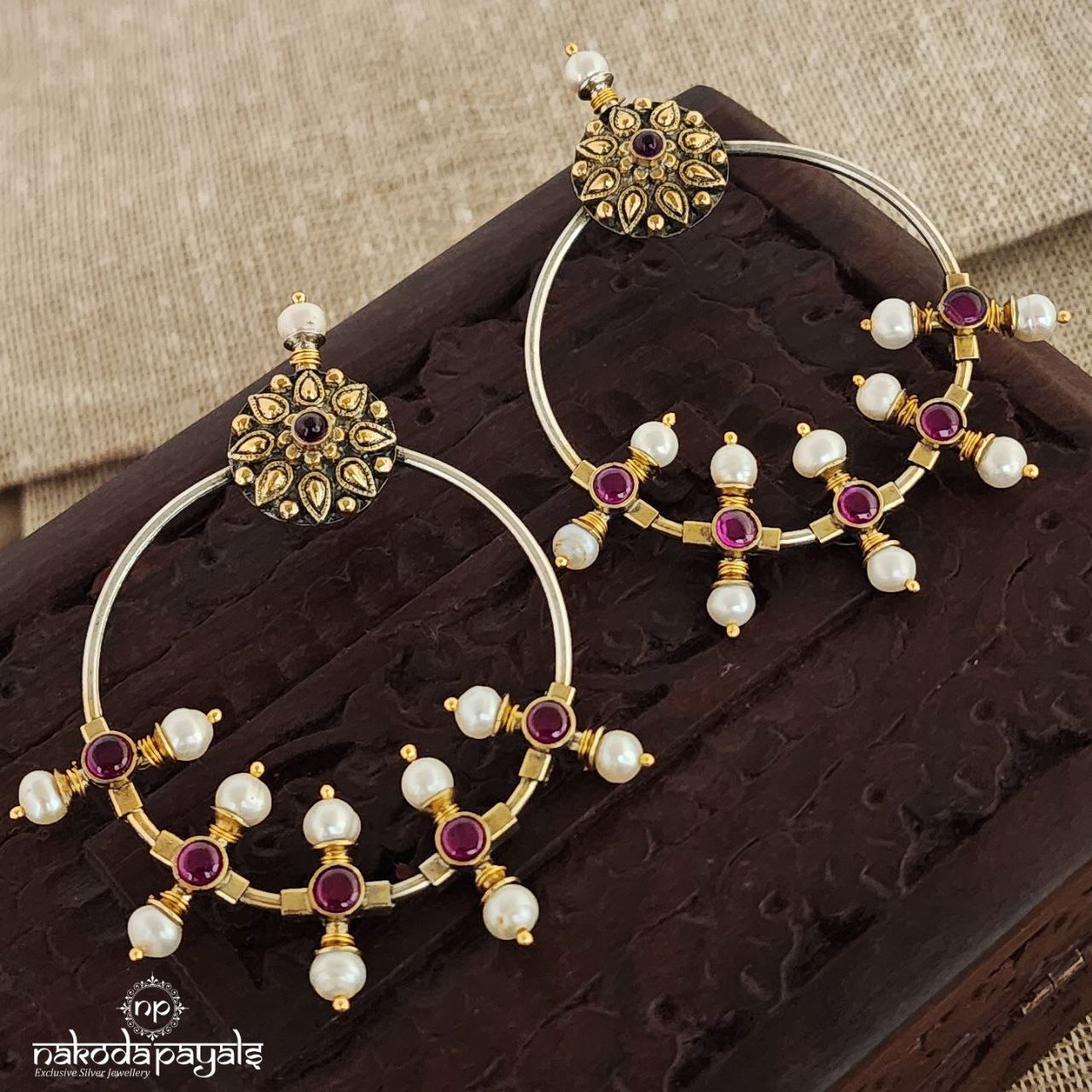 Crowned Pearl Kemp Chandbali (DT0807)