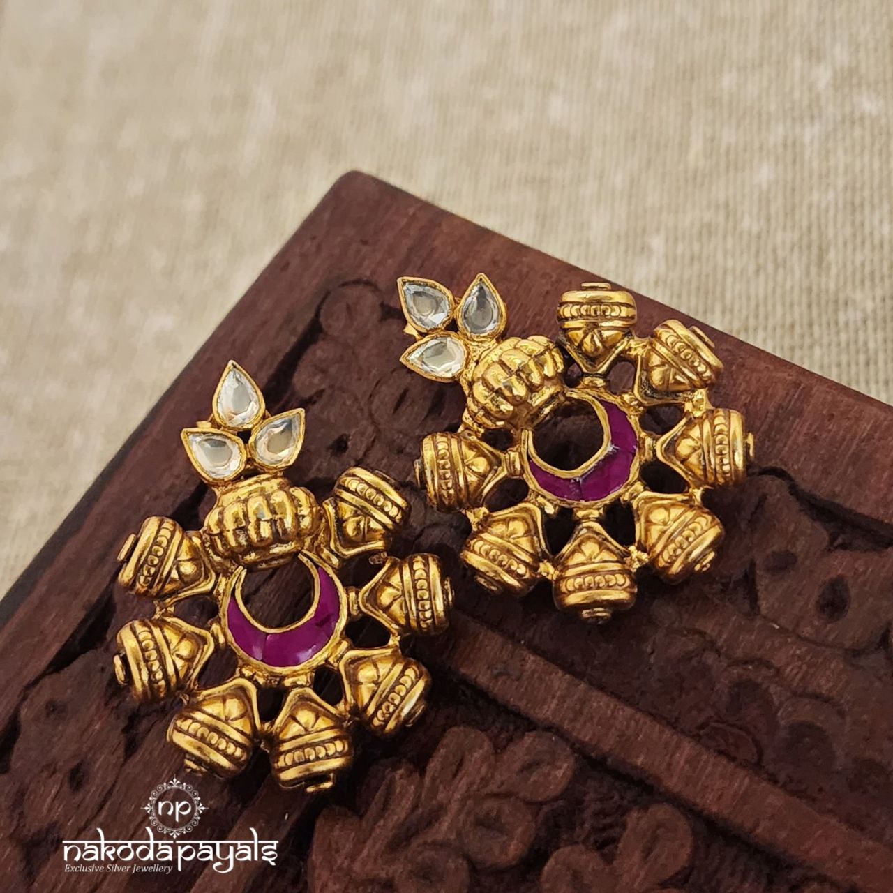 Kundan Moon Studs (GE6388)