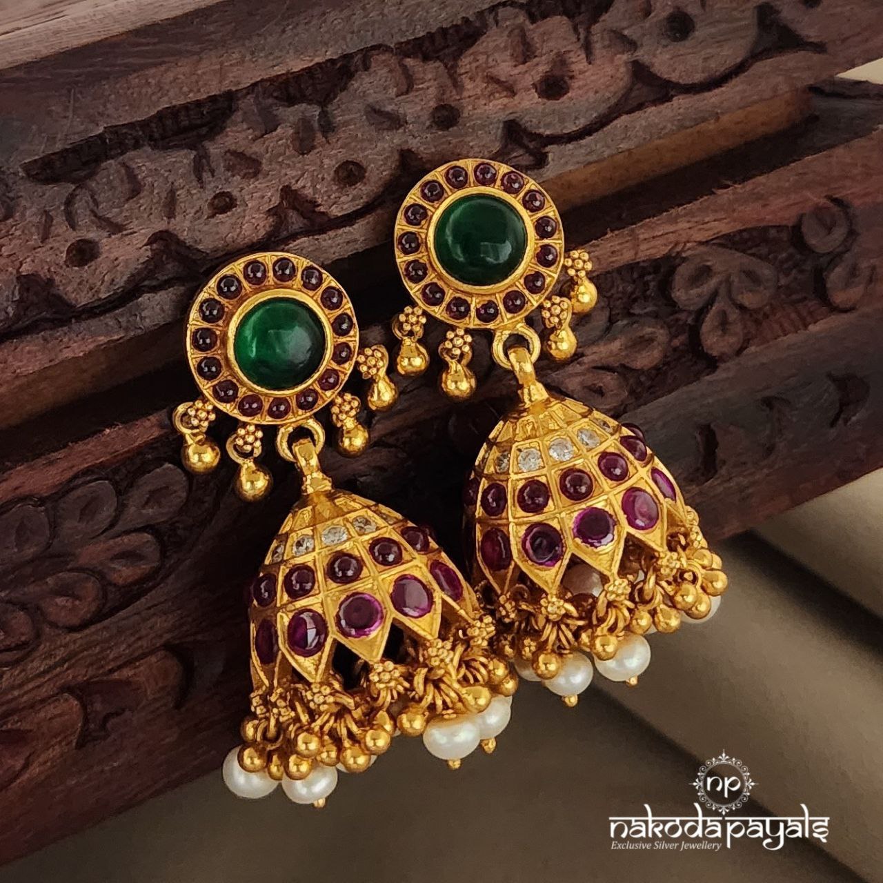 Fascinating Green Jhumka (GE6506)