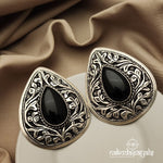 Drop Onyx Chitai Studs (S8604)