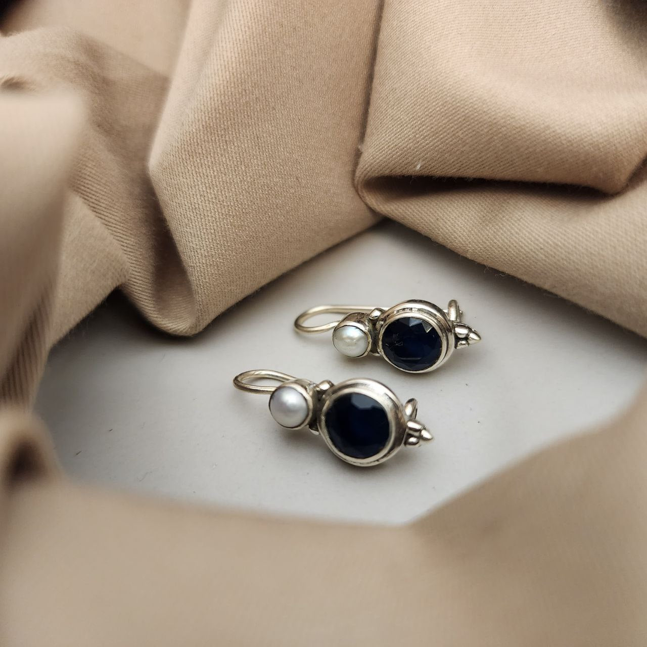 Simple Hangings(H1688)