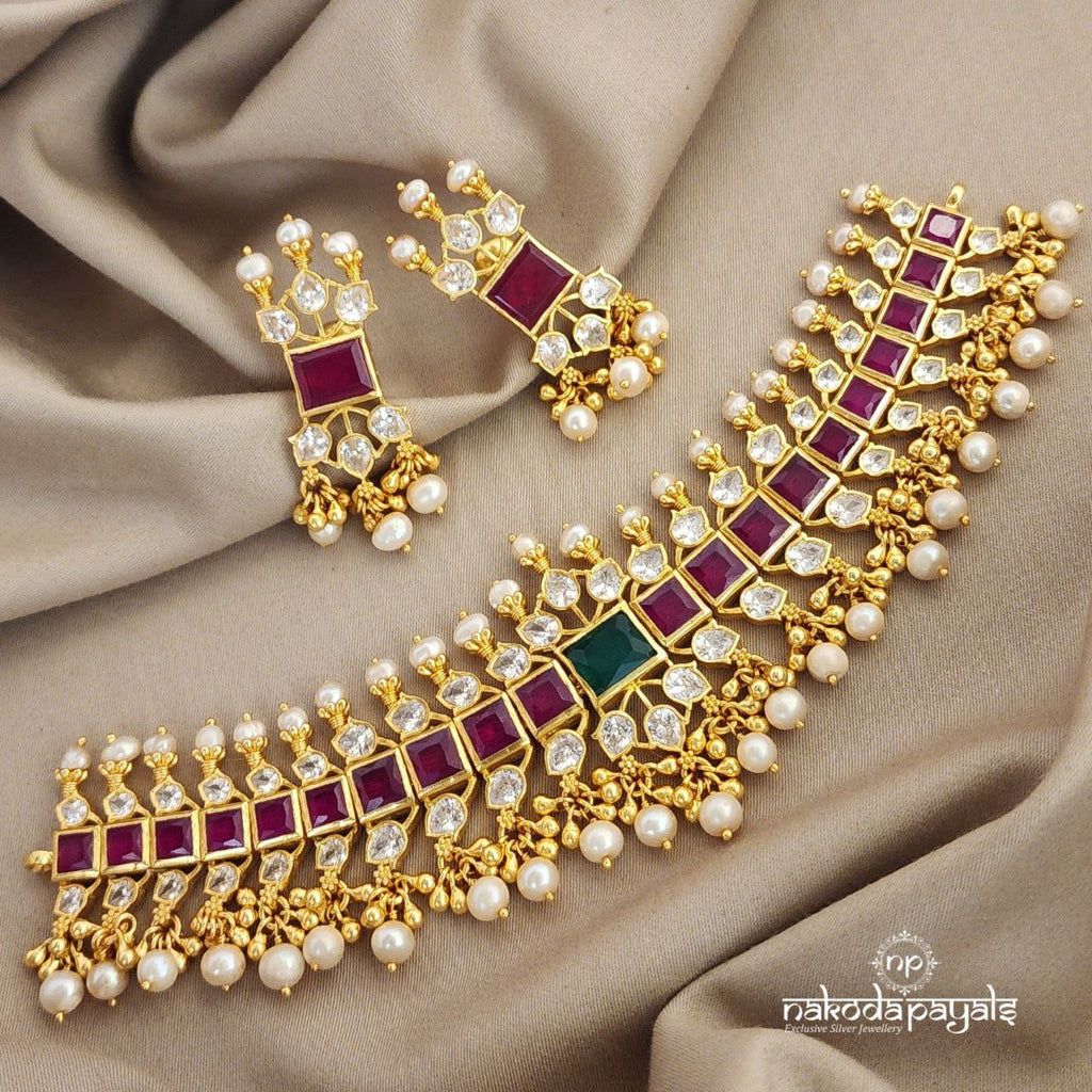 Statuesque Crowned Pearl Squarish Choker With Earrings (GN6439)