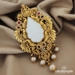 Light Lakshmi MOP Pendant (GP1562)