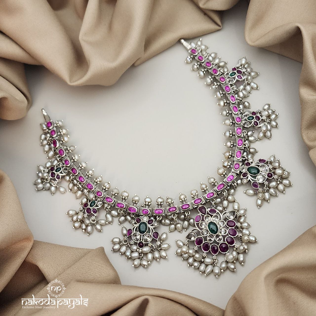 Ravishing Kemp Guttapusalu Neckpiece (N8836)