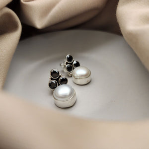 Pearl and Stone Studs (S8690a) Variants Listed