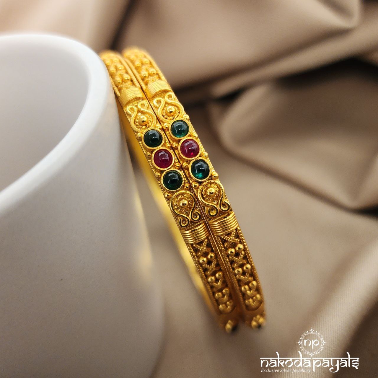 Curved Bangle Pair (GK2416) Variance Listed
