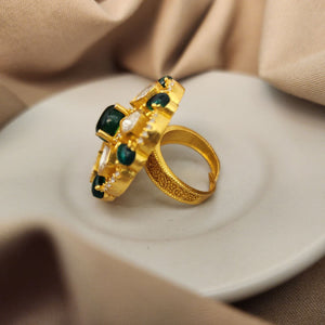 Graceful Green Finger Ring (F2240)