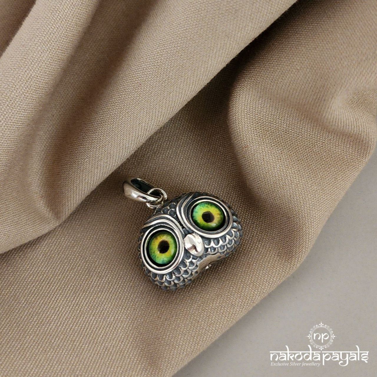 Green Eyed Owl Pendant (ST2092)