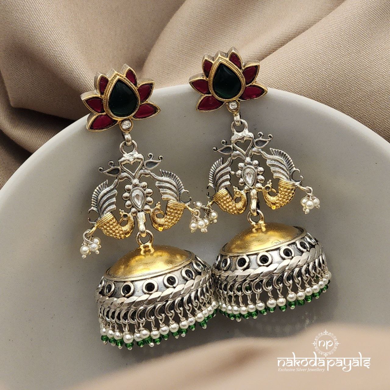 Bewitching Kundan Jhumka (DT0994)
