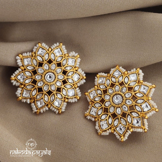 White Kundan Studs (GE6718)