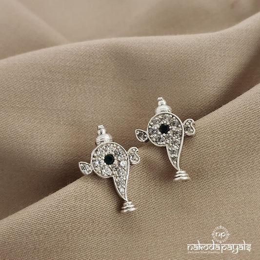 Shankhu Studs (S8755)