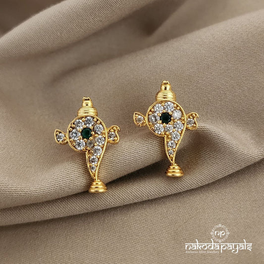 Shankhu Studs (Ge6720)