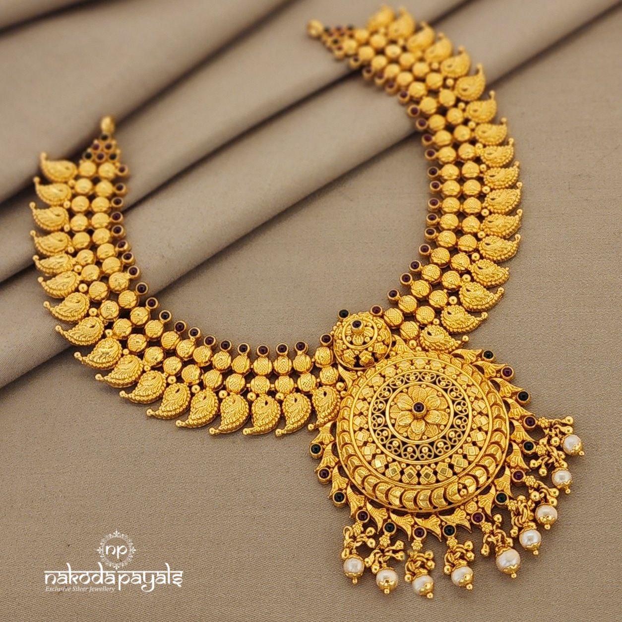 Short Traditional Mango Neckpiece (gn6791)